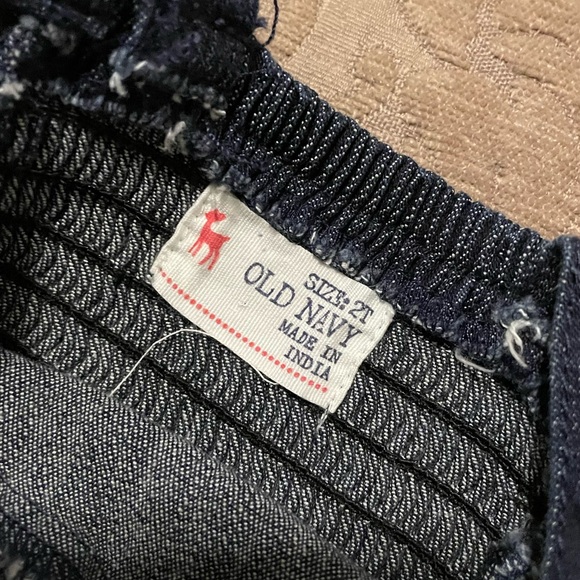 Toddler Girl Outfit 2T - Old Navy - Picture 4 of 5